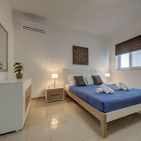 Holiday home St Julians 3br Sleeps 6 And Stylish