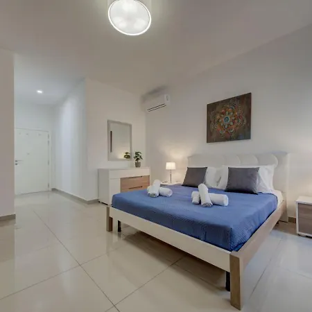 St Julians 3br Sleeps 6 And Stylish Holiday home Saint Julian's