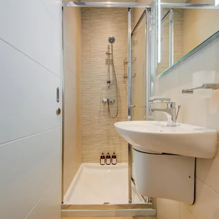 St Julians 3br Sleeps 6 And Stylish *