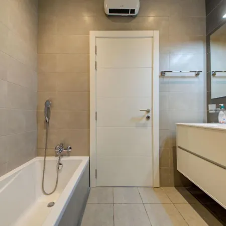 St Julians 3br Sleeps 6 And Stylish Holiday home