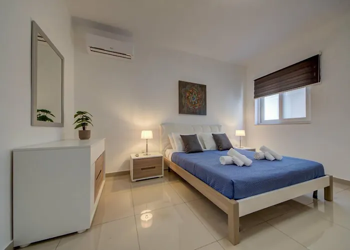 Ferienhaus St Julians 3br Sleeps 6 And Stylish