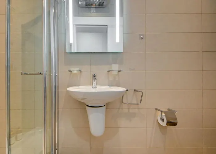 St Julians 3br Sleeps 6 And Stylish * San Ġiljan