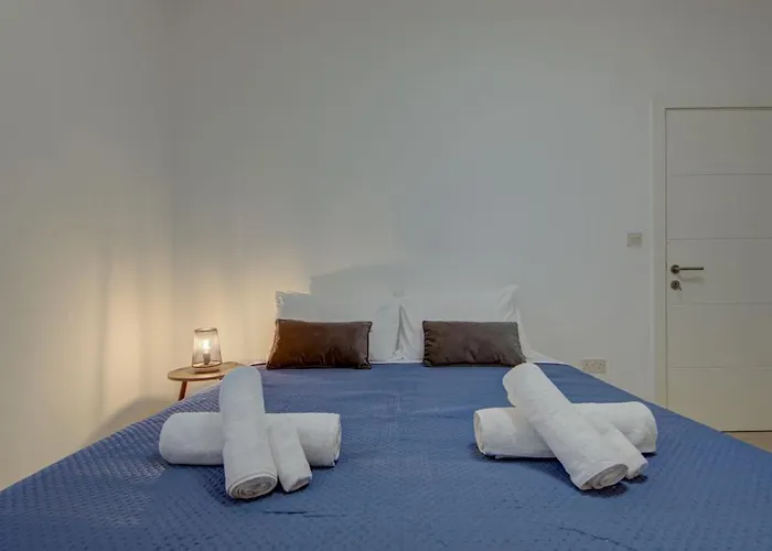 Ferienhaus St Julians 3br Sleeps 6 And Stylish