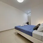 St Julians 3br Sleeps 6 And Stylish בית נופש