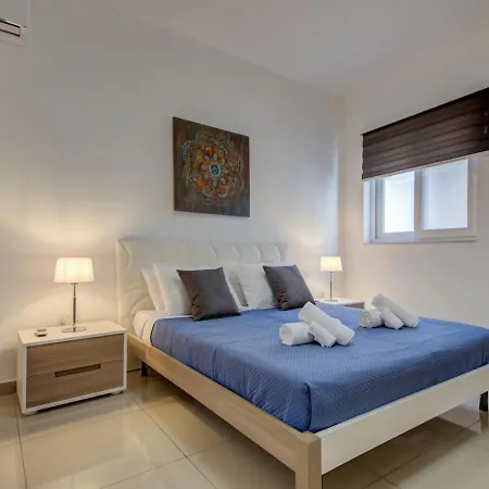 St Julians 3br Sleeps 6 And Stylish * Сент Джулианс