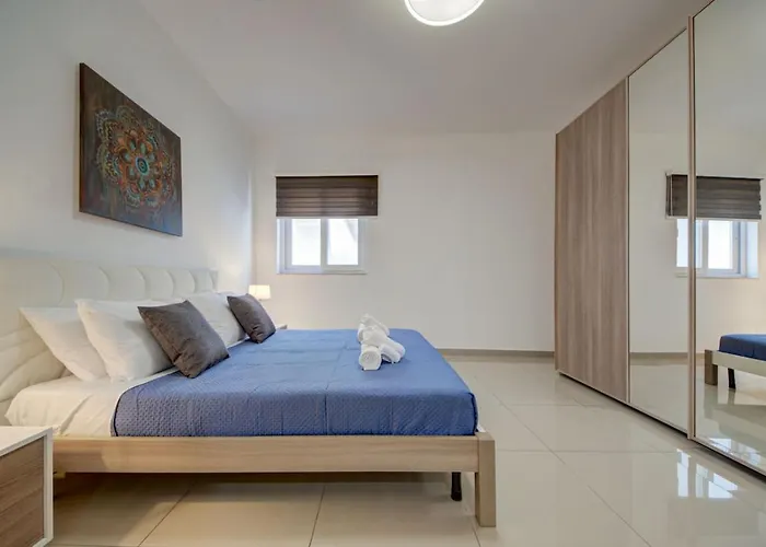 St Julians 3br Sleeps 6 And Stylish *