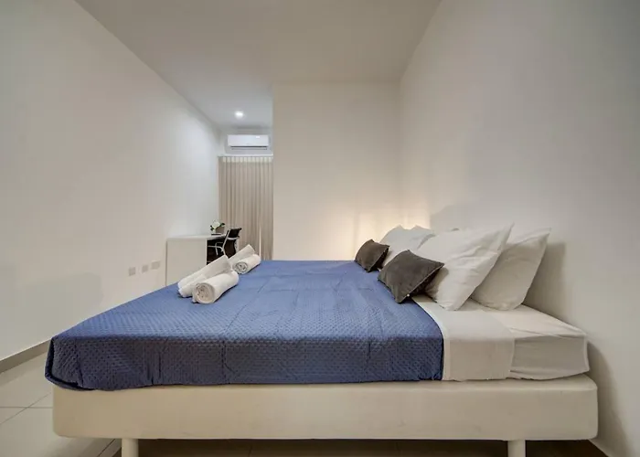 St Julians 3br Sleeps 6 And Stylish Nyaraló *