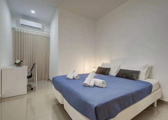 St Julians 3br Sleeps 6 And Stylish * Saint Julian's