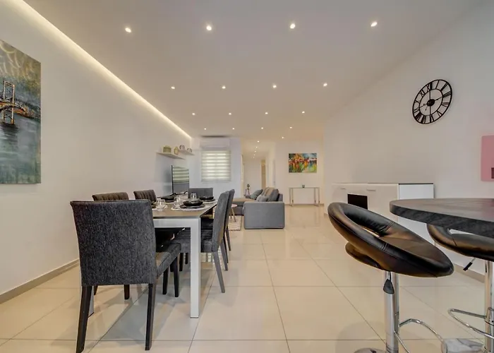 St Julians 3br Sleeps 6 And Stylish Nyaraló *