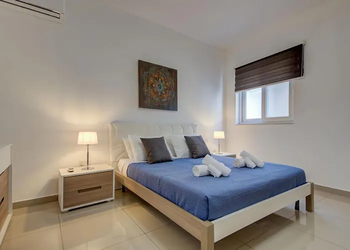 St Julians 3br Sleeps 6 And Stylish * Saint Julian's