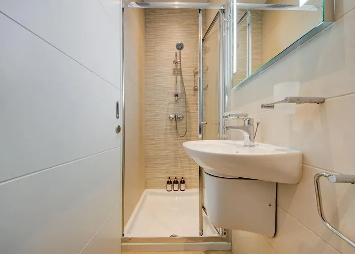 St Julians 3br Sleeps 6 And Stylish *