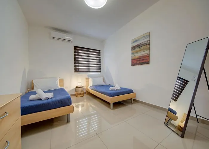 Tatil Evi St Julians 3br Sleeps 6 And Stylish Saint Julian's