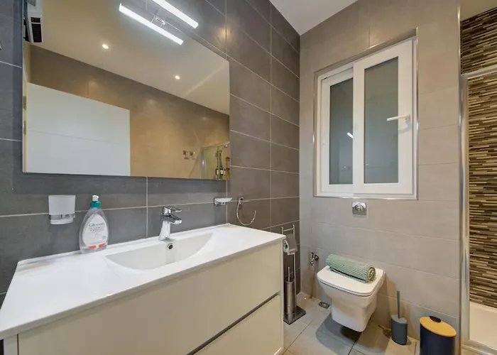 St Julians 3br Sleeps 6 And Stylish * Saint Julian's